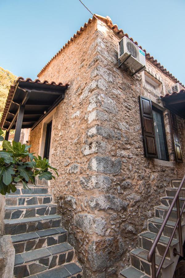 The Rooster'S House Apartment Spílion Exterior foto
